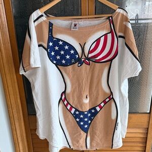 Body Dreams Vtg Novelty American Flag Bikini Graphic Tee - White/Tan/Red/Blue